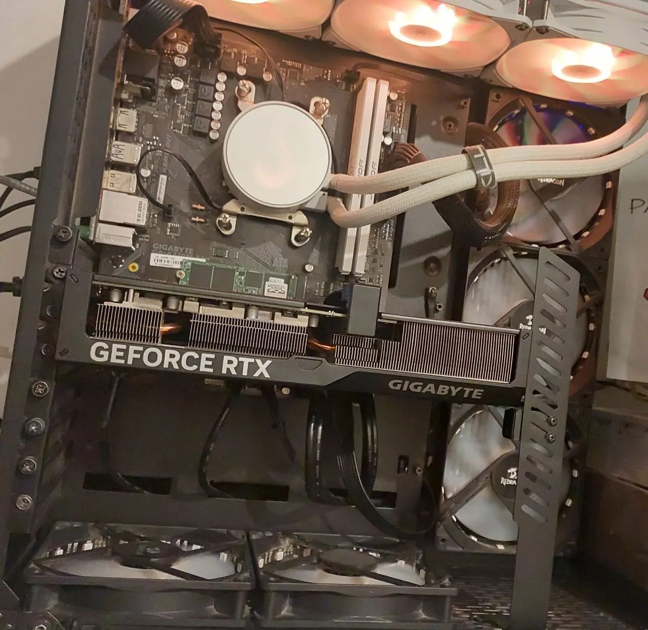 RTX 4070 12GB - Estado de seminova - para 4k com DLSS - Tem poder para Path Tracing  - Foto 2