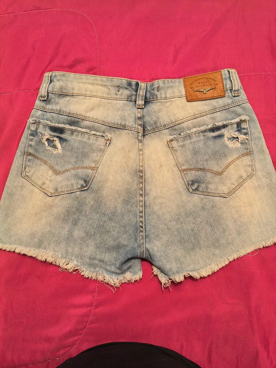 Short Jeans Bicolor Gazzy Destroyed - Tam 38 - Foto 4