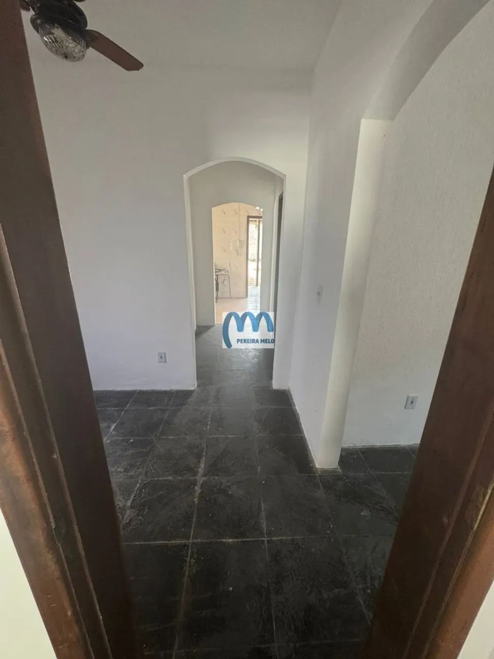 EXCELENTE CASA COM AMPLO QUINTAL NO BOASSU - Foto 4