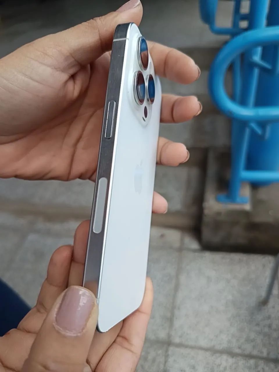 iPhone 15 pro - Foto 2