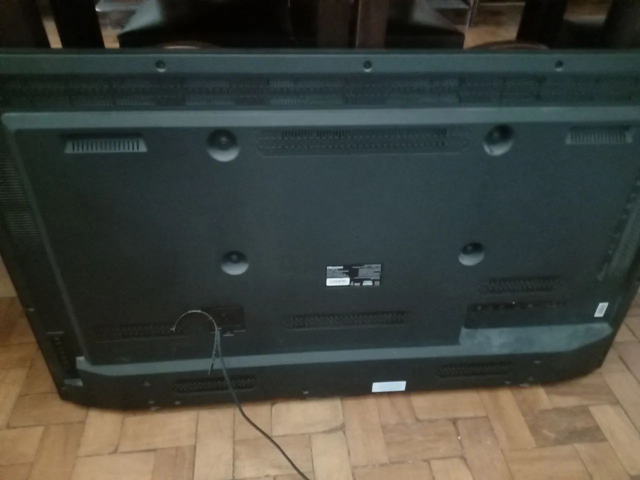 Tv hisense 50 polegadas Modelo: LTDN50K381UWAM. Tela quebrada  - Foto 3