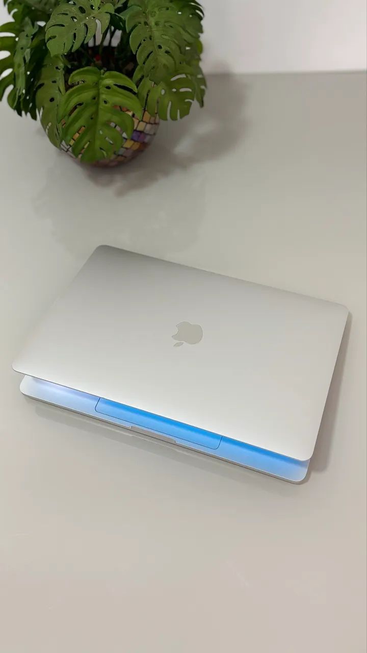 MacBook Pro M2 Touch Bar - Foto 2