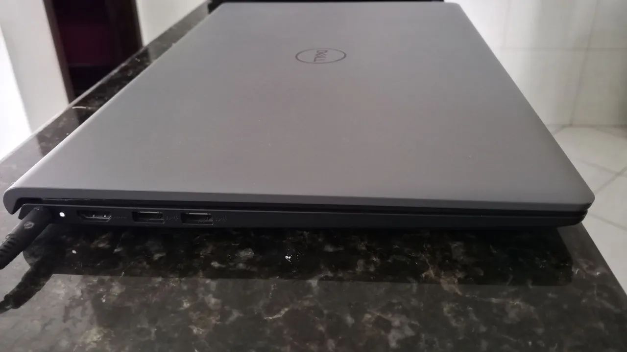 Dell Vostro 15 3510 - Foto 2