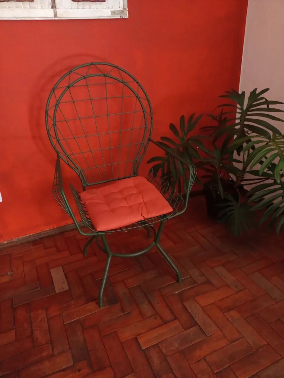 Cadeira de ferro antiga - Foto 2