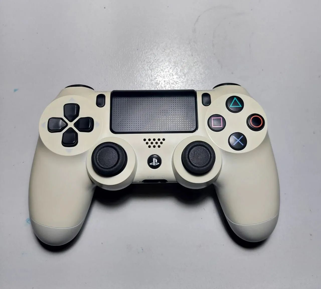 Controle original de PS4 Branco 