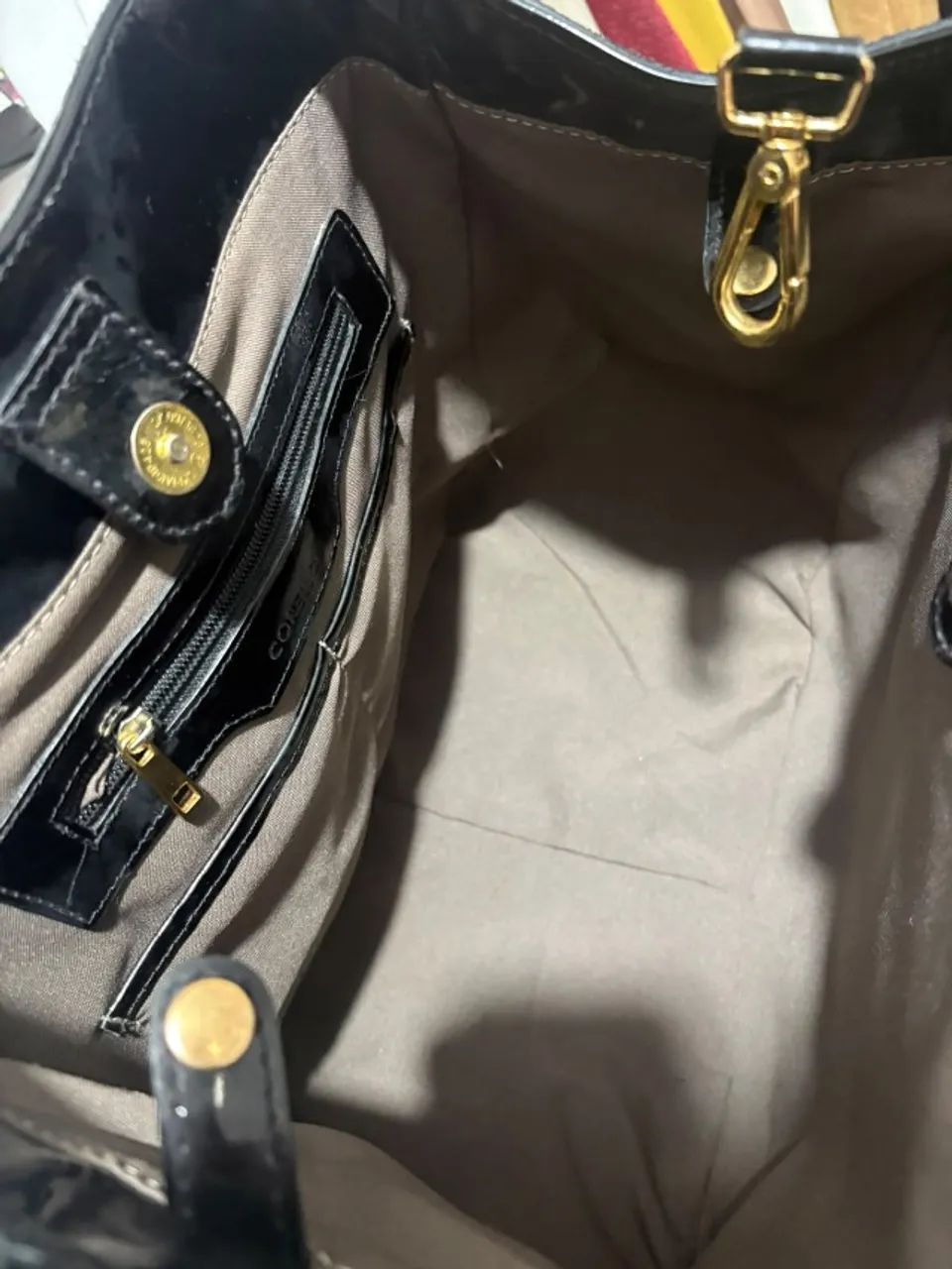 BOLSA EM COURO PRETA GRANDE CORELLO - Foto 3