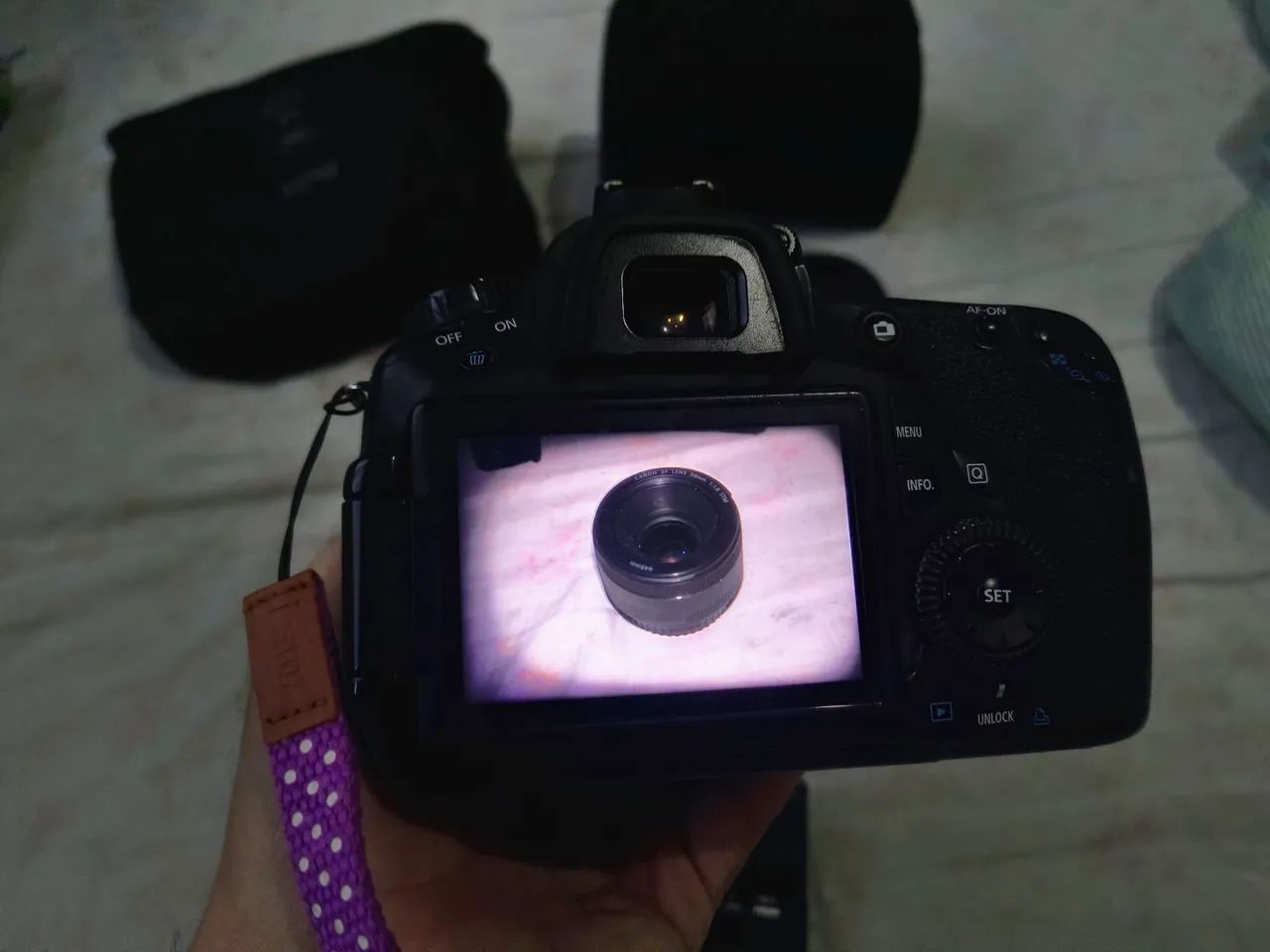 Canon 60D com 2 lentes + 2 baterias  - Foto 5