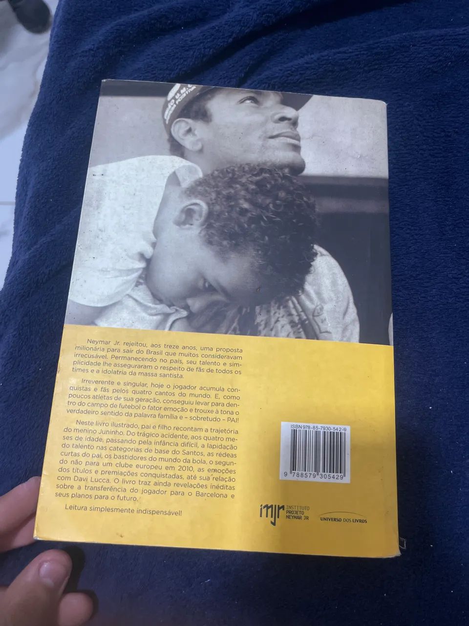 Livro Neymar original - Foto 2