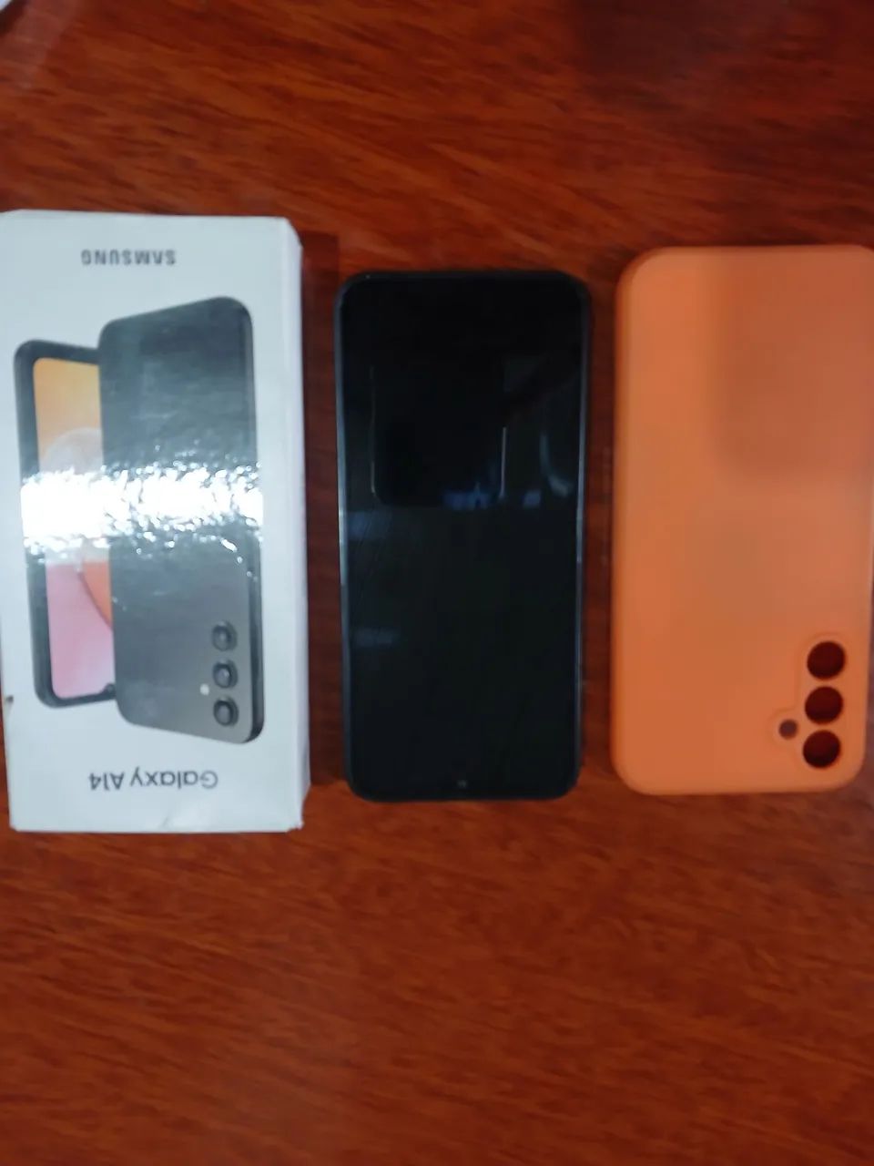 Celular Sansung modelo a14 semi novo