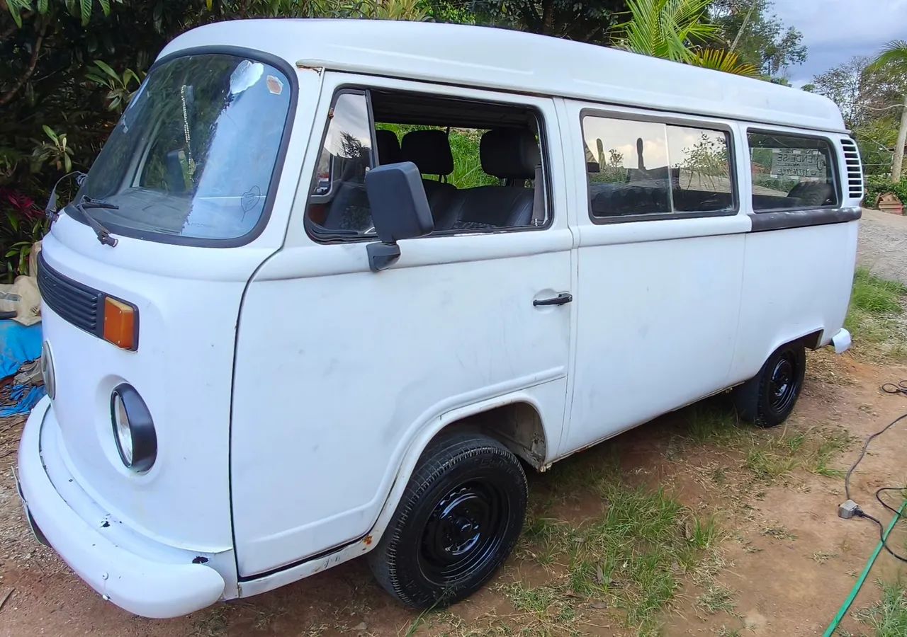 Volkswagen Kombi Kombi Standard/ Luxo/ Série Prata 2002