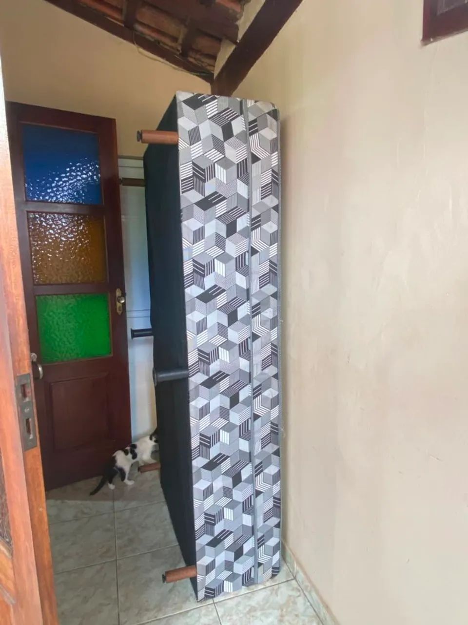 Vendo cama de solteiro box - Foto 3