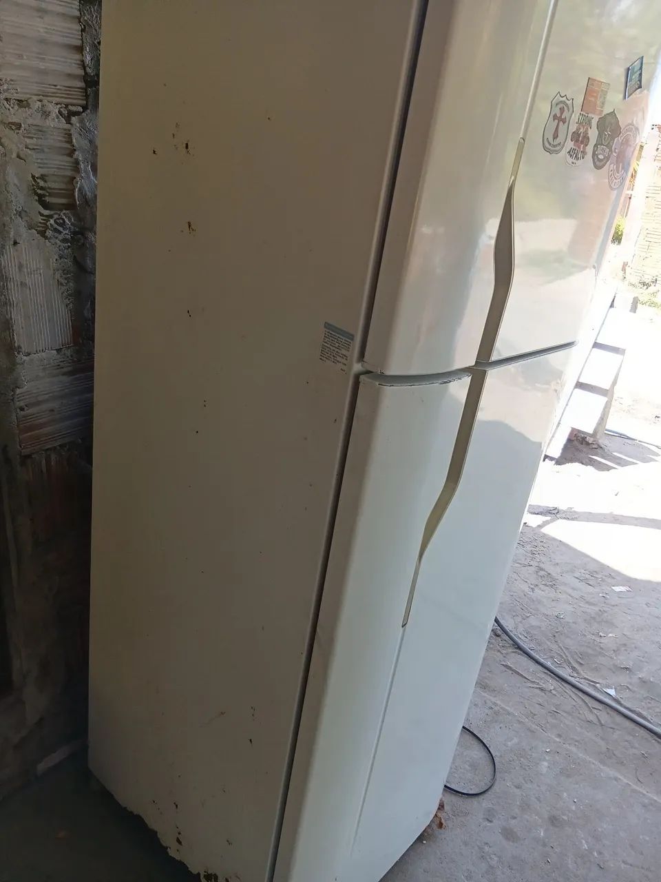 Vendo geladeira 