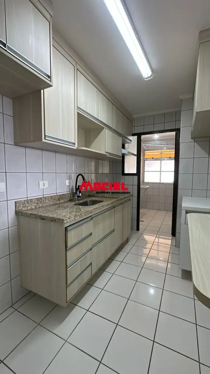 Imóvel para aluguel com 100 metros quadrados com 3 quartos