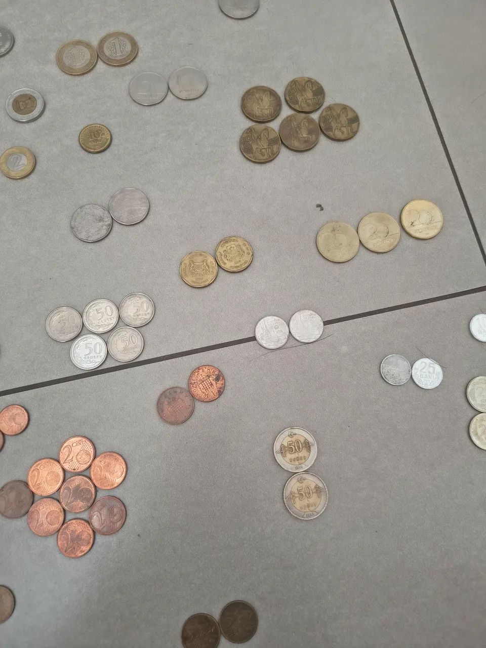 Moedas estrangeiras para colecionadores  - Foto 2