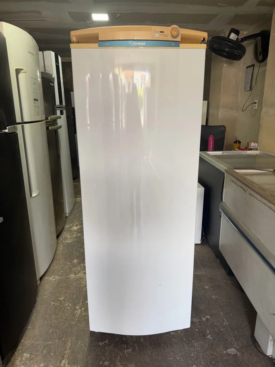 FREEZER VERTICAL CONSUL FUNCIONANDO PERFEITAMENTE 