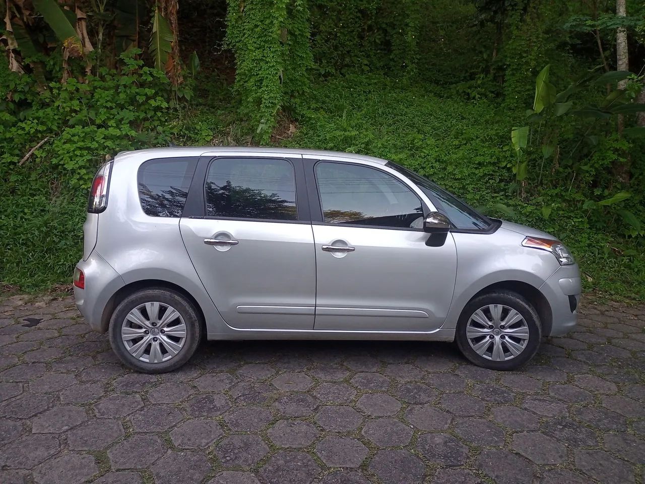 Citroën C3 C3 Picasso Exclusive 1.6 Flex 16V 5p Mec 2012