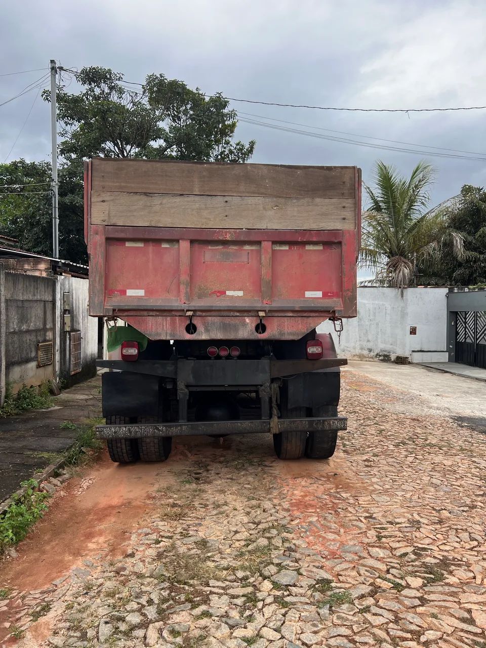 Vende se caminhão caçamba  - Foto 2