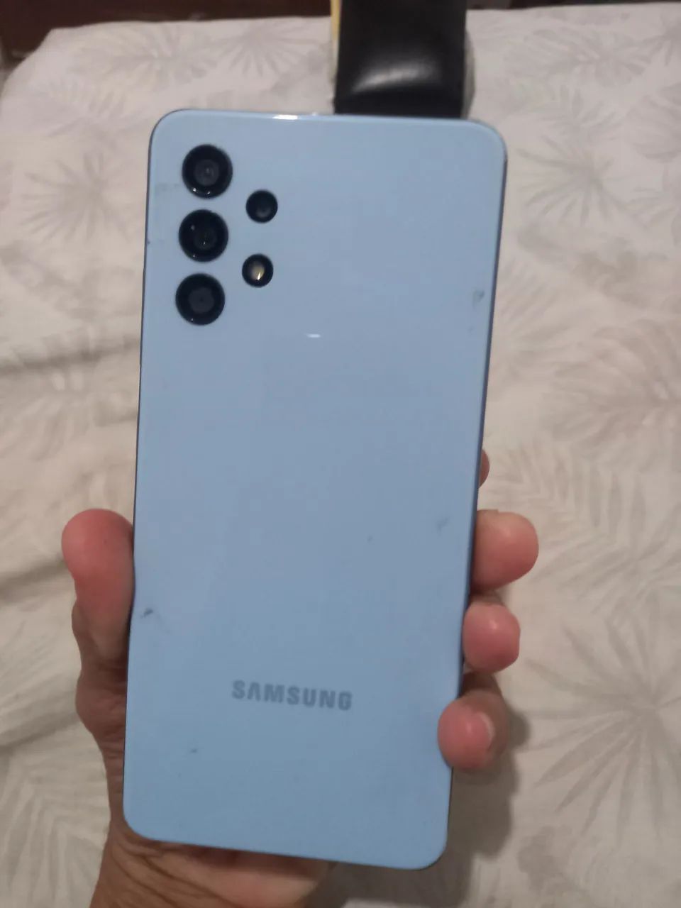 Celular Samsung a32128g + 8g de RAM excelente 