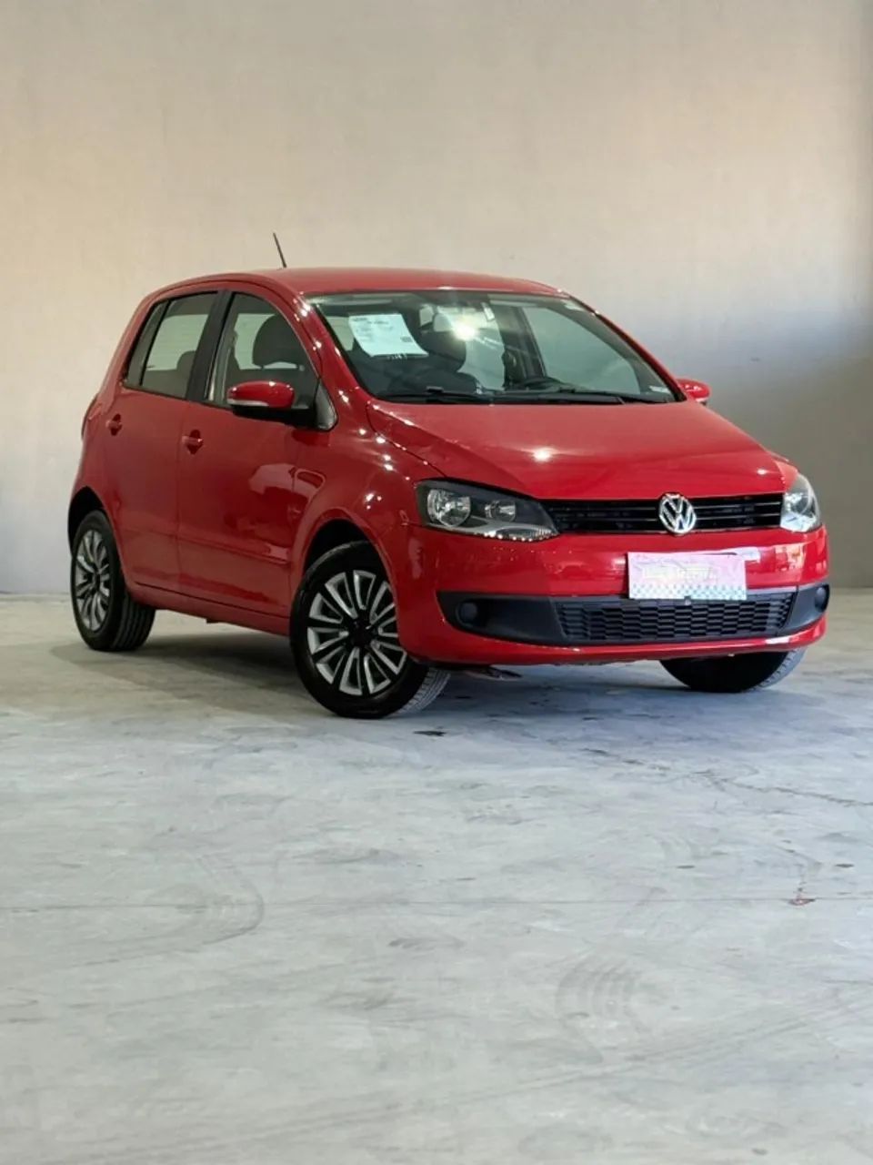 Volkswagen Fox Fox 1.0 Mi Total Flex 8V 5p 2014