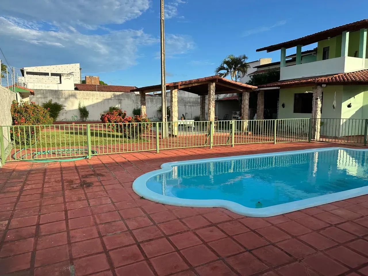 JB CASA DUPLEX EM NEÓPOLIS COM 5 QUARTOS SENDO 1 SUÍTE/ TERRENO 725m².. - Foto 2
