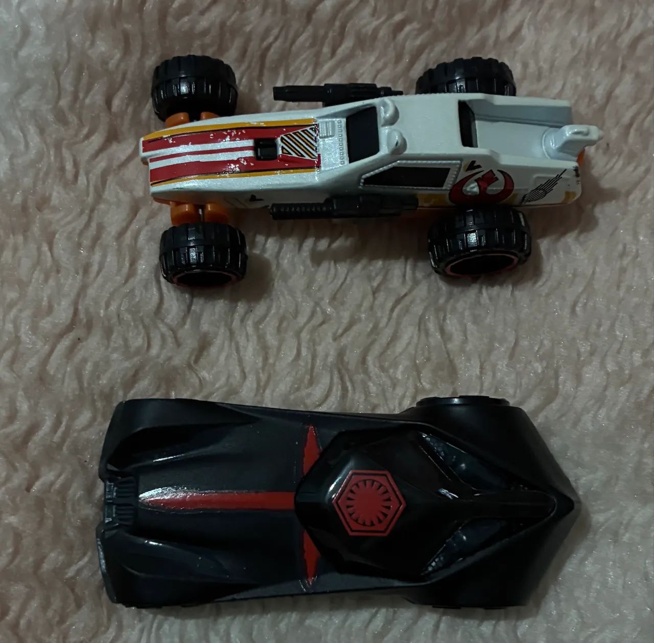 Dupla de Minis da série Star Wars Hot Wheels  - Foto 3