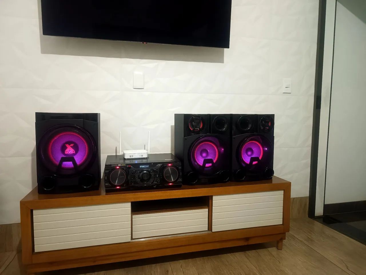 Som LG XBOOM CM 8460 - Foto 2