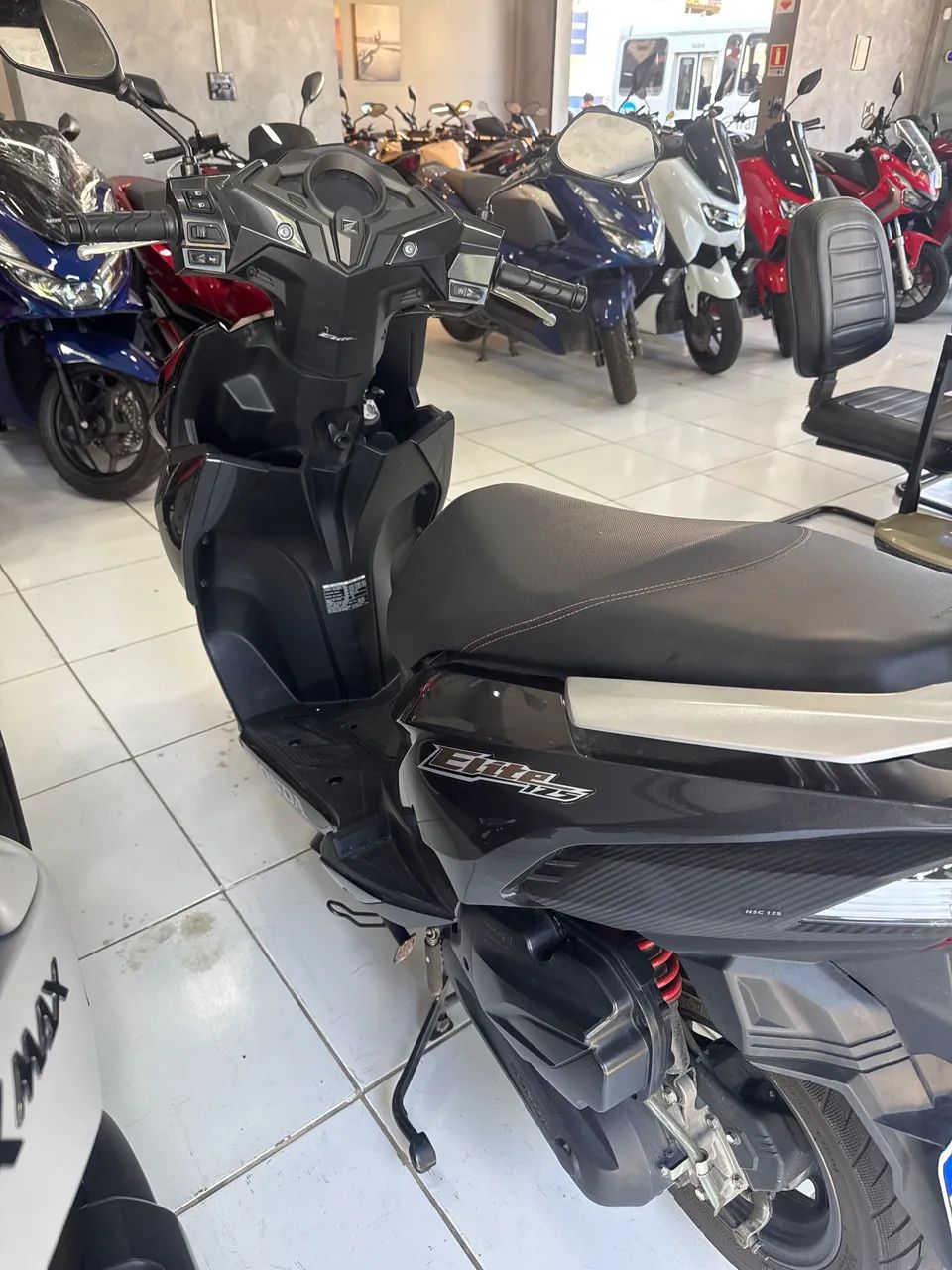 Elite 125 2023/2024 - Foto 3