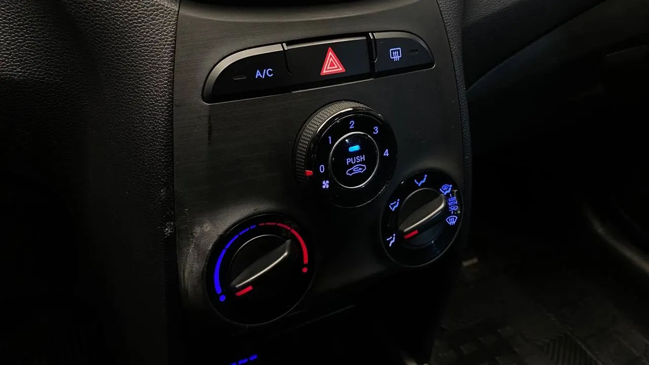 Hyundai HB20 Comfort 1.0 Flex 12V Mec., foto 18 de 20