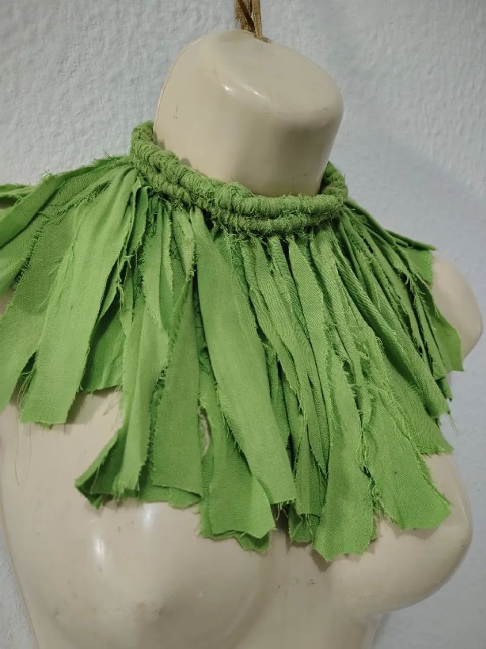 Colar artesanal verde sustentável - Foto 3