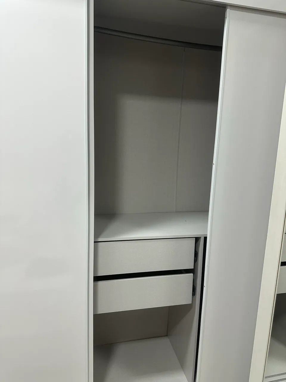 Guarda-Roupa  3 portas de correr  - Foto 4