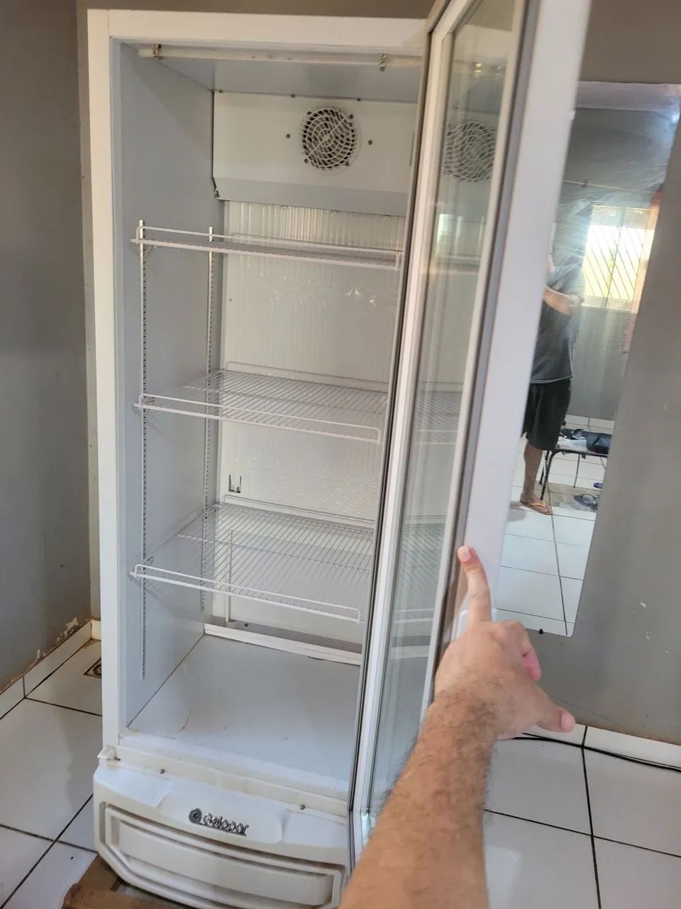 Vende-se Freezer marca Gelopar - Foto 5