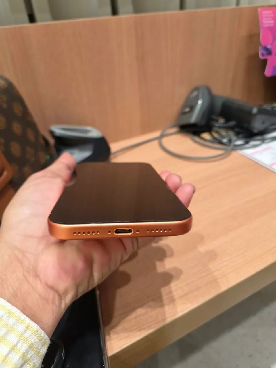 iPhone 17 Pro Max 256 GB Laranja - Foto 2