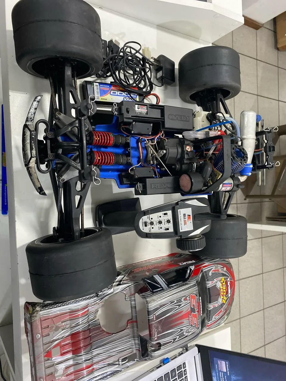 Revo 3.3 usada ótimo estado