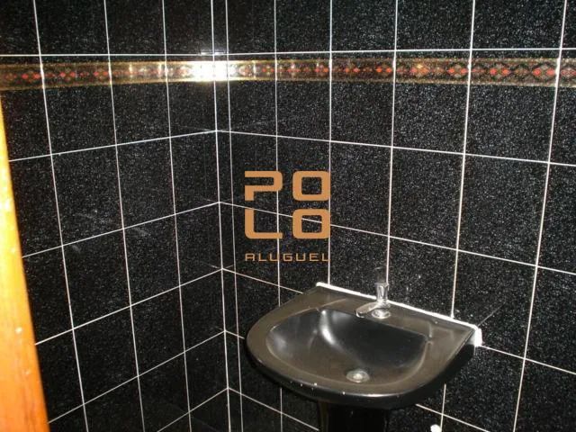 Sobrado com quatro quartos para alugar no Setor Serrinha, em Goiânia - GO. - Foto 12