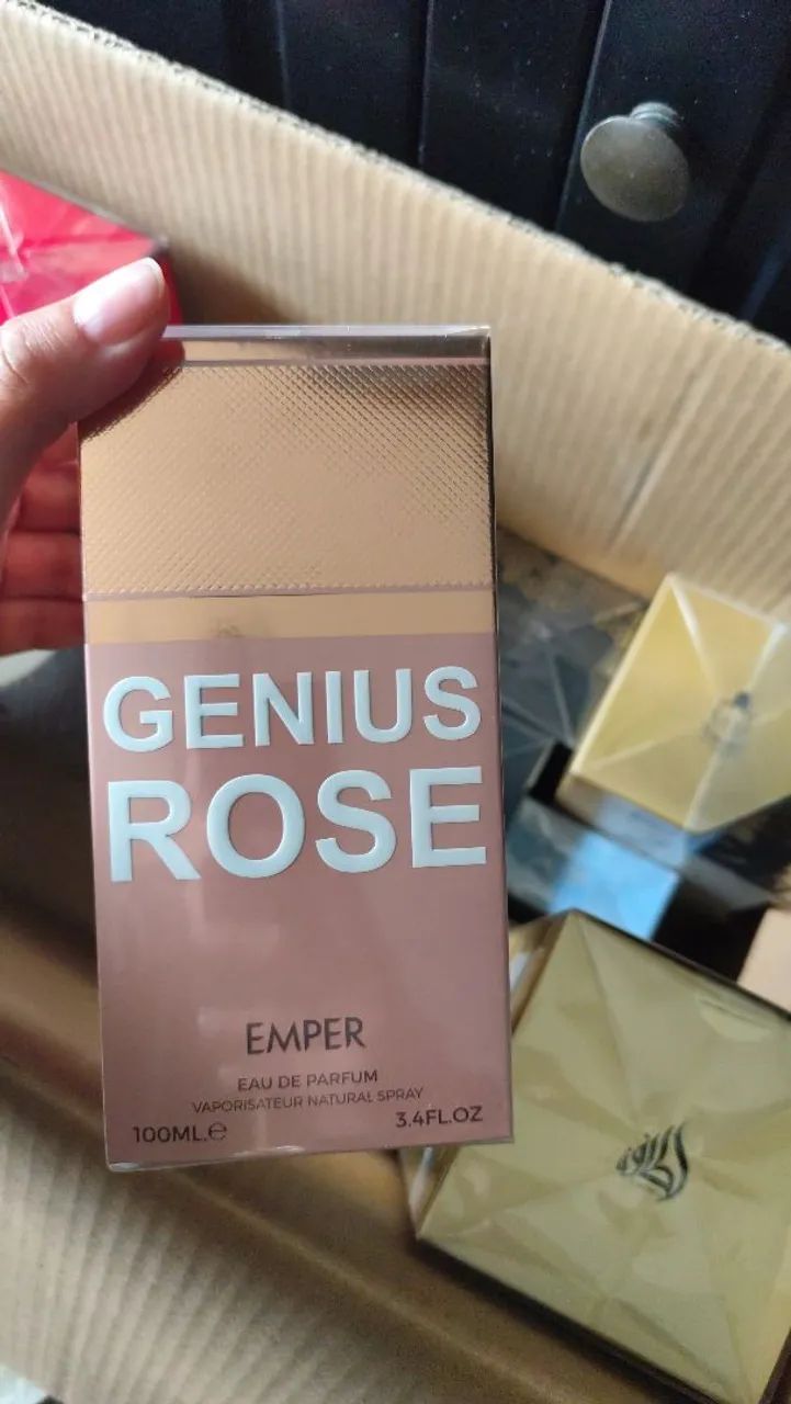 Perfumes diversos  - Foto 4