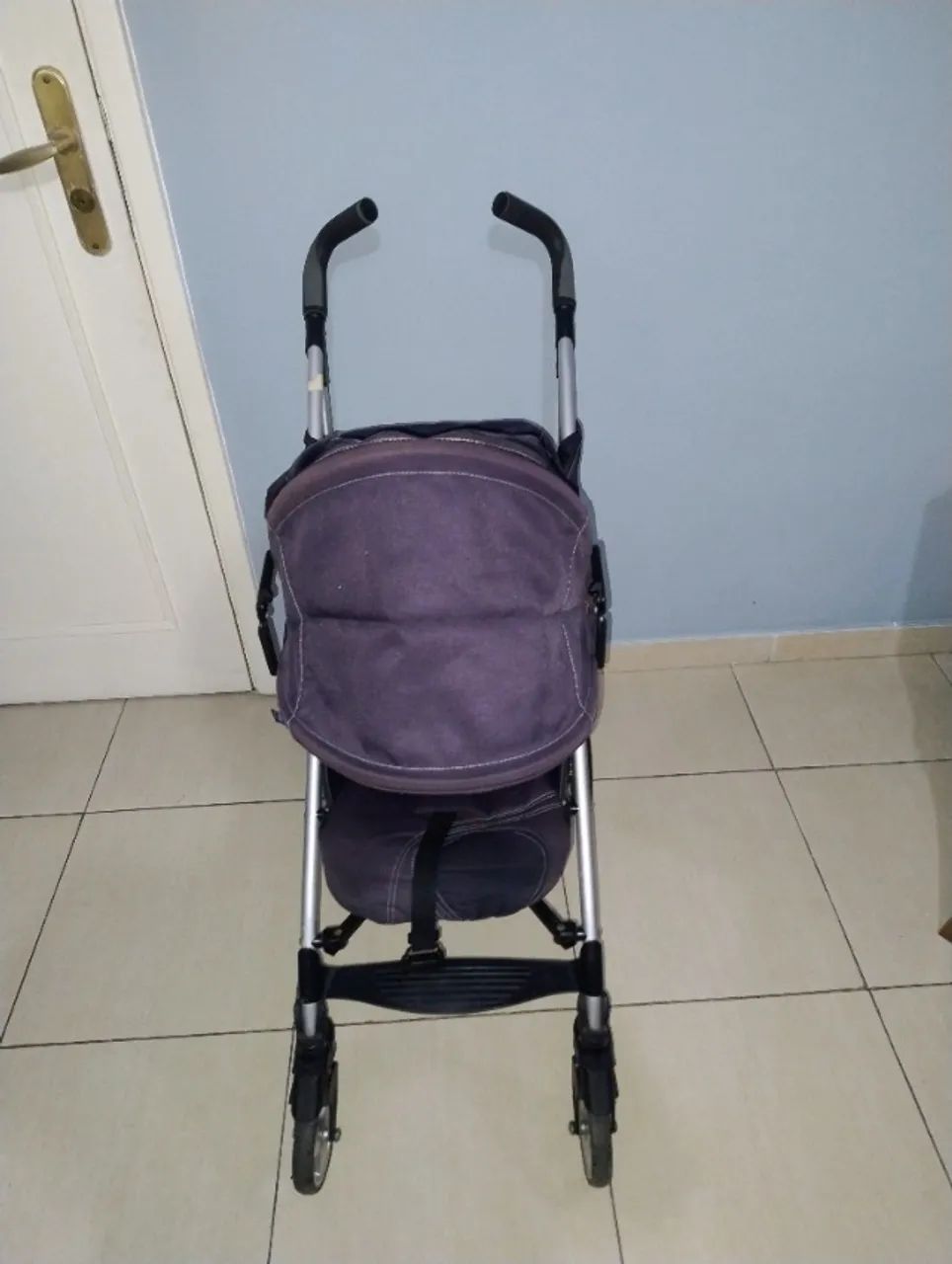 Carrinho Chicco Liteway - Leve, Ótimo Estado (Fecha Estilo Guarda-Chuva) - Foto 5