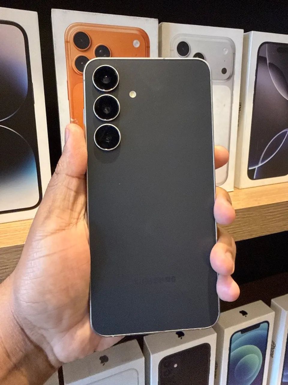 OPORTUNIDADE S25 FE DE 128GB BLACK - Foto 2