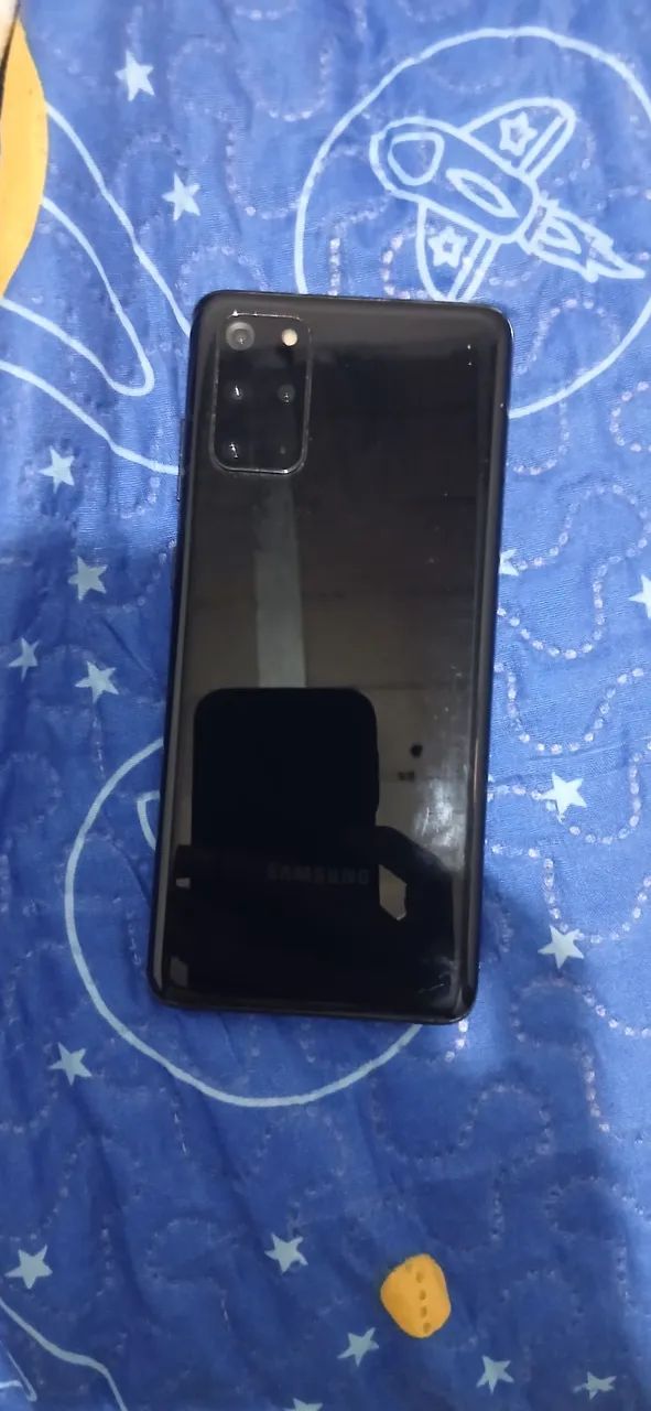 S20 plus samsung 8gb Ram com linha na tela