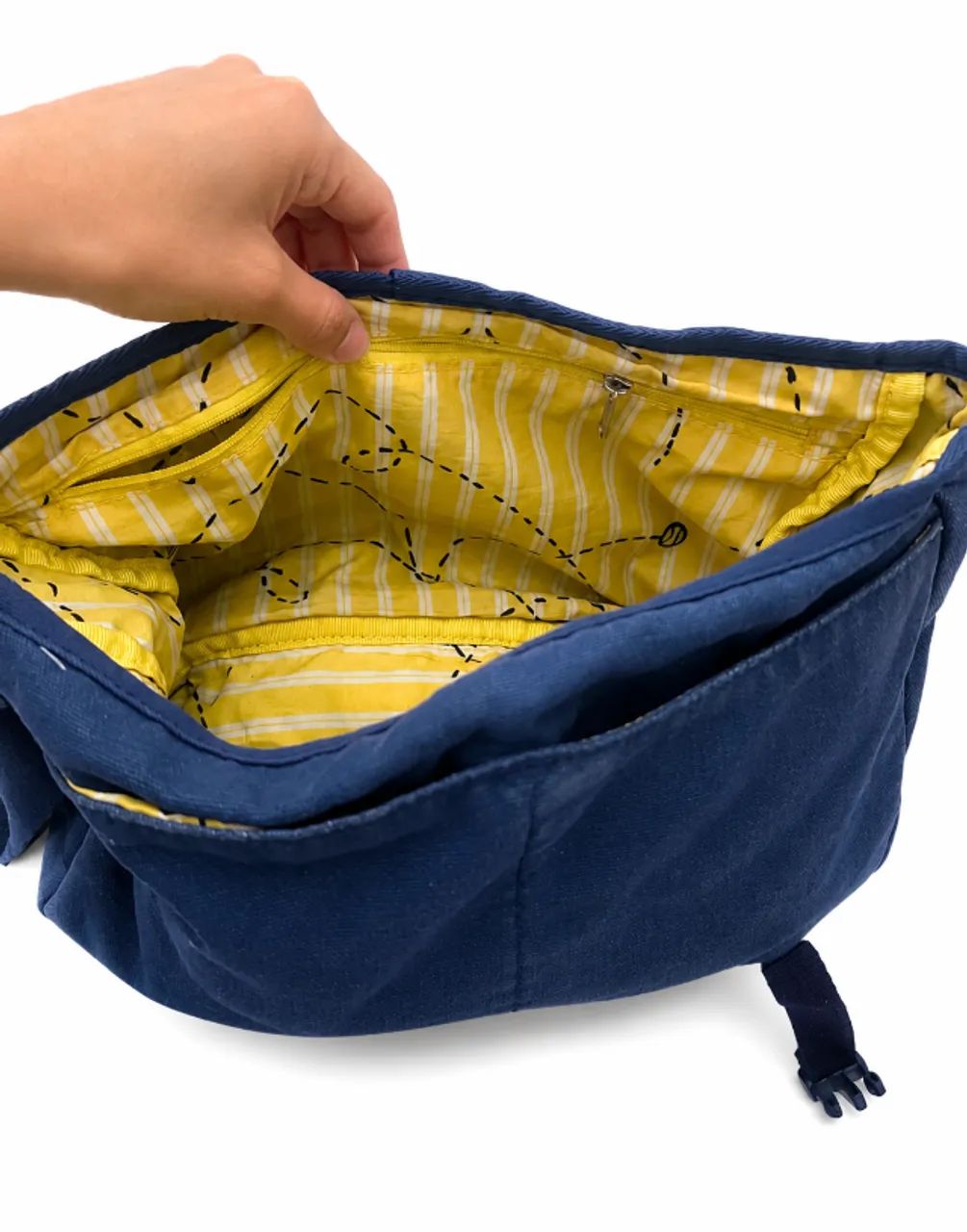 Bolsa transversal Lacoste azul-marinho com alça - Foto 3