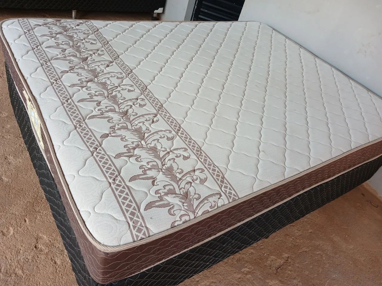 Cama box casal Gazin 