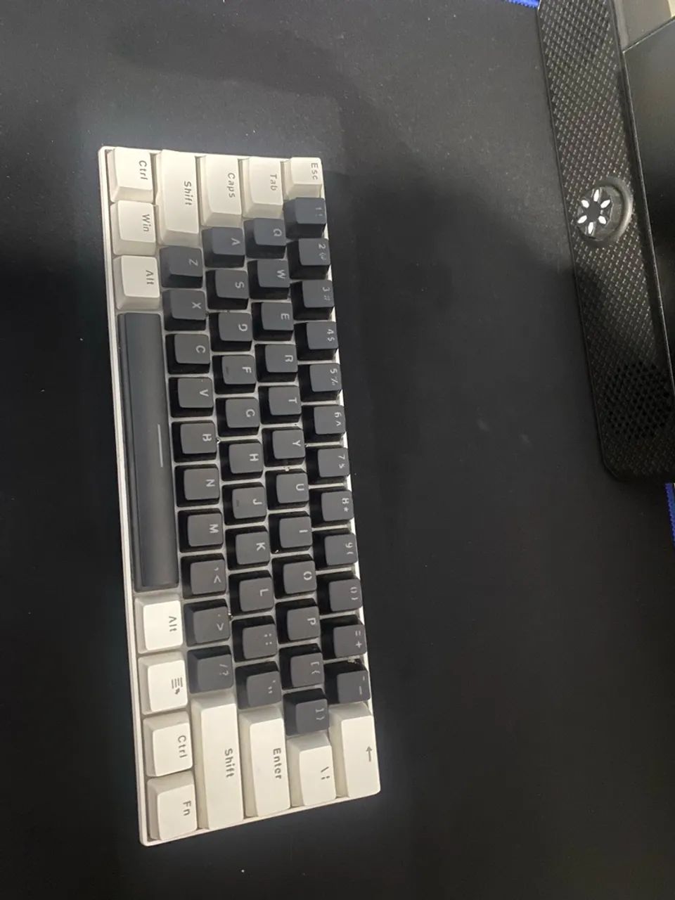 Teclado mecânico e de membrana 
