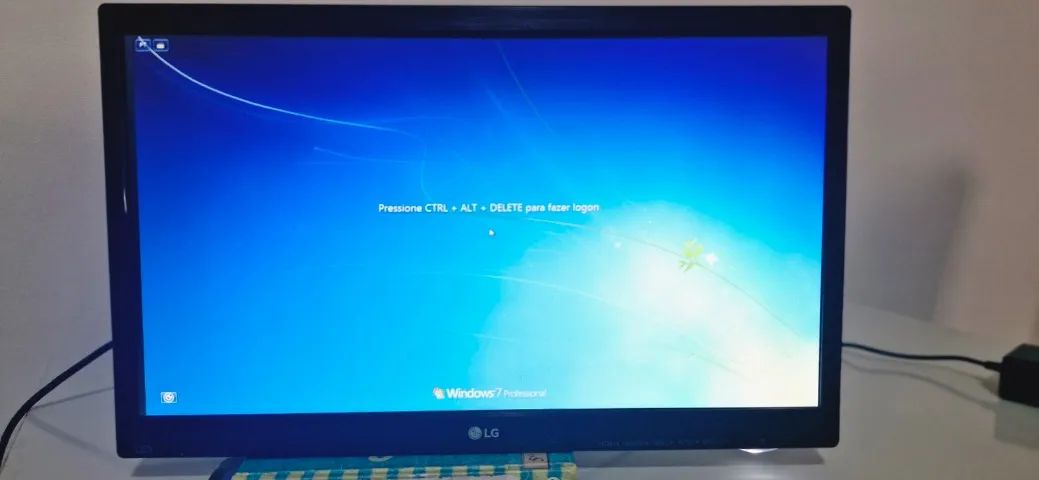 Monitor LG 20? 20M38A - Leia a descrição