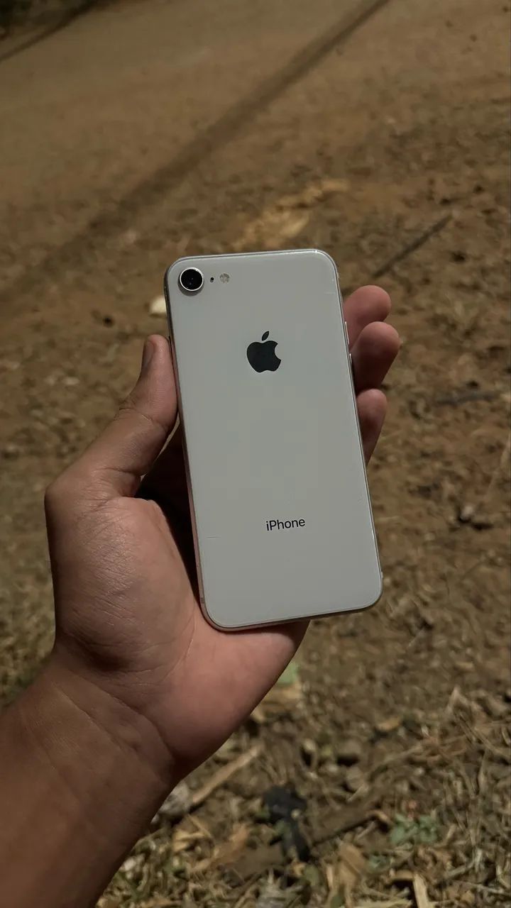 iPhone 8