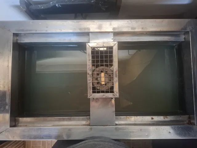 Máquina de picolés + 6 formas + 6 extratores + 2 alinhadoroes