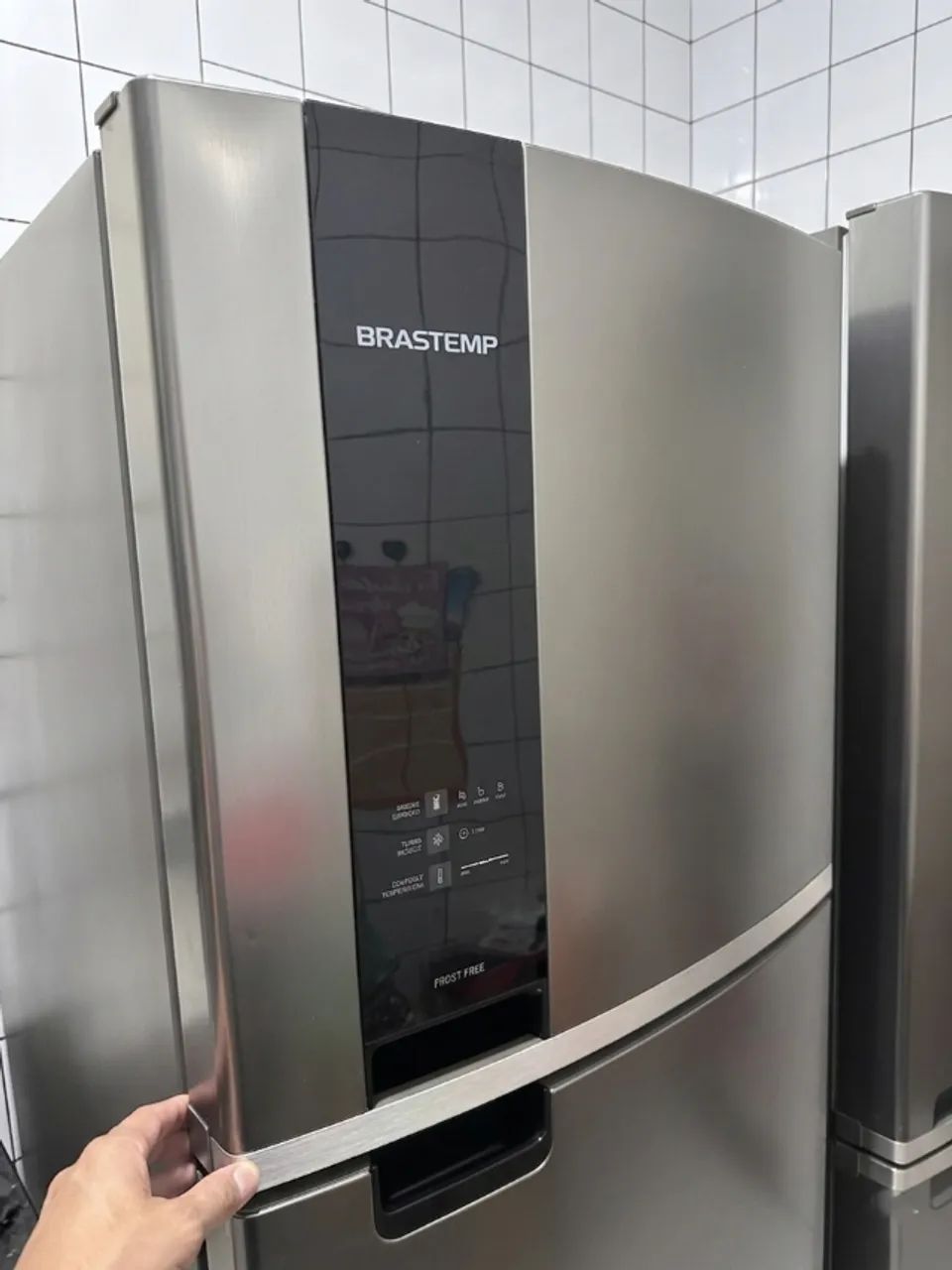 Geladeira Brastemp Frost Free Duplex 375 Litros Cor Inox com Espaço Adapt - BRM45HK - Foto 5