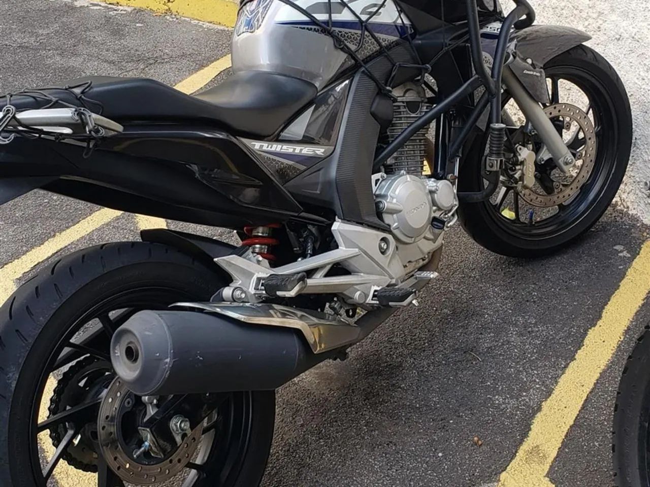 CB TWISTER 