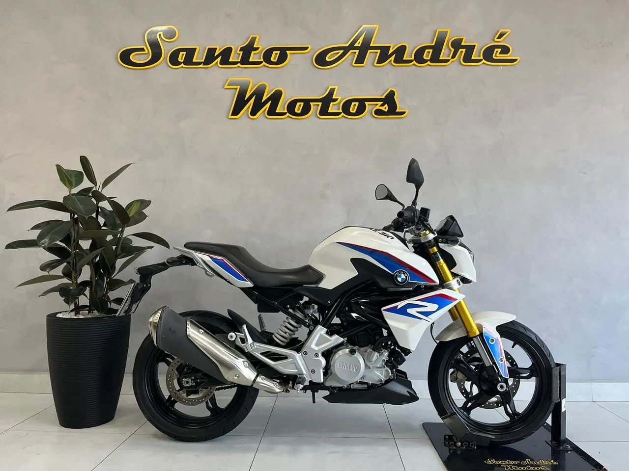 BMW G 310 R