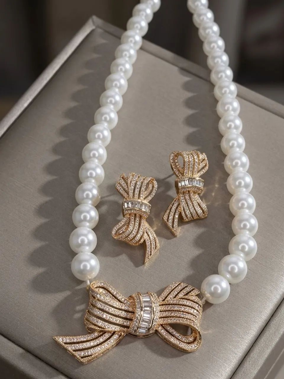 Conjunto luxo colar mais brincos