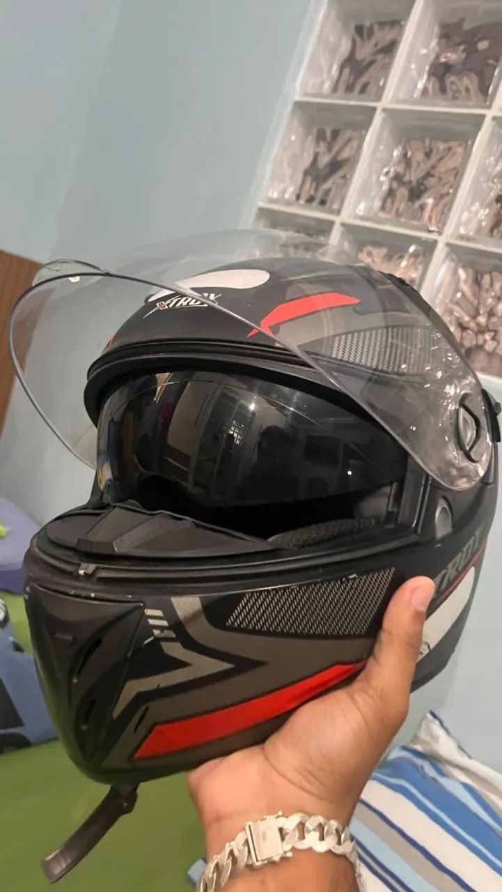 Capacete Xtroy com Viseira e narigueira