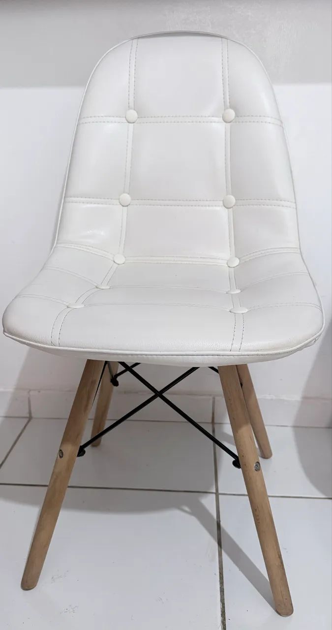 Cadeira Eames Estofada Branca 
